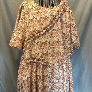 NWT Bates sisters boutique. Asymmetrical Floral Dress in Cream and Orange.